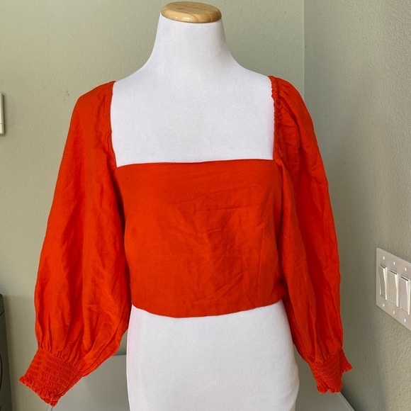 O.P.T. LULOU TOP - SIZE M / Bright Orange square neck/ Puff Sleeves - Picture 2 of 6